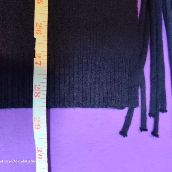 Cyrus Navy Blue Sweater Vest Size Medium Extremely Soft! - Picture 11 of 13